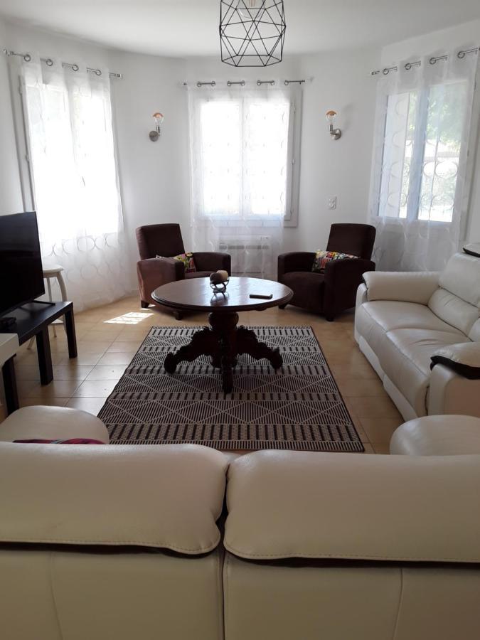 La Bonbonne En Provence Villa Travaillan ภายนอก รูปภาพ